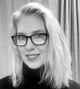 Melissa Peterson black and white head shot